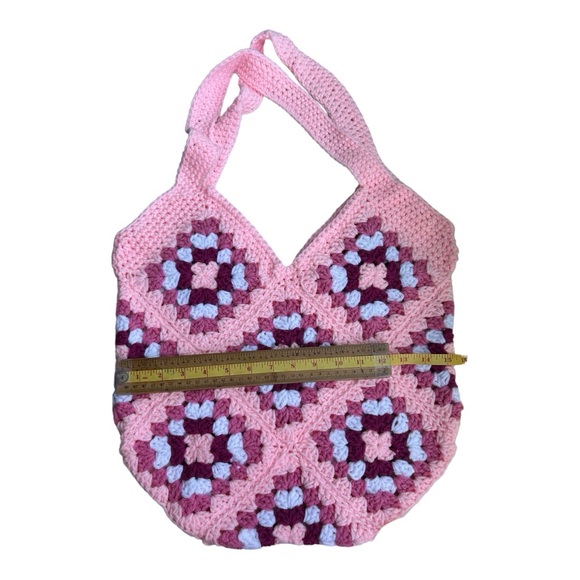 Handmade crochet granny square tote bag - Picture 5 of 6